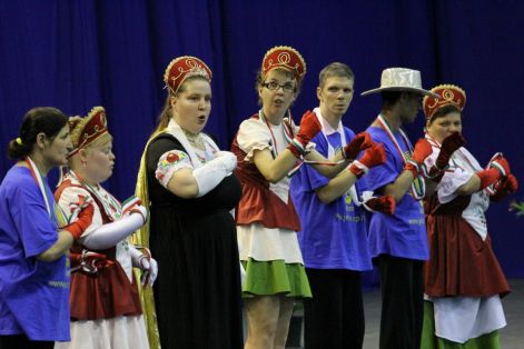 napsugar_anna_zenei_jeltanc_tarsulat.jpg